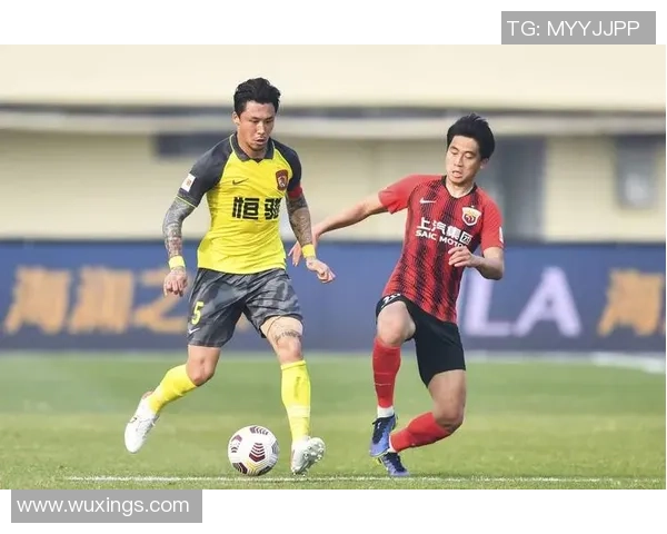 赛后分析:上海足球队与武汉足球队实力对比及比赛亮点总结